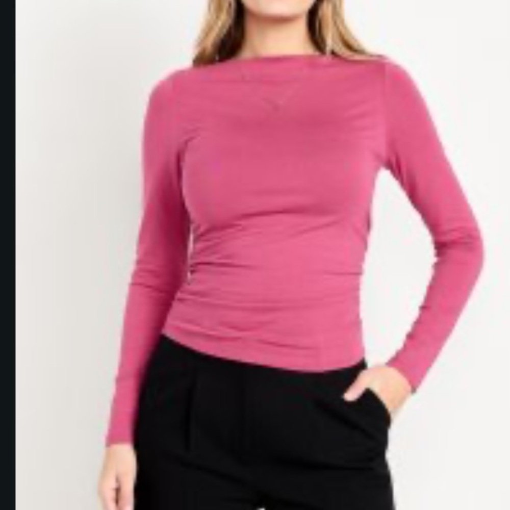 Slitneck Ruched Tee - Picture 6 of 6